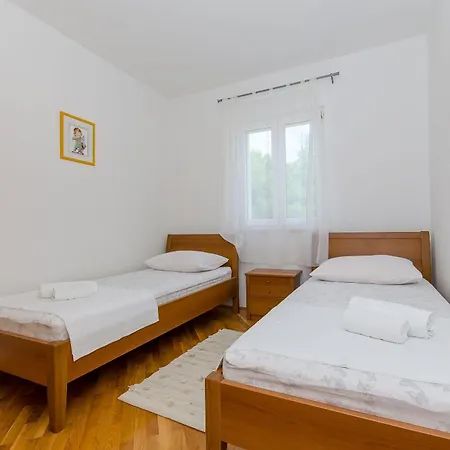 Mariner Apartament Sutivan